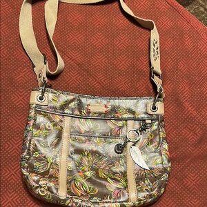 Sakroots Brown Tan Crossbody Bag GUC Nature Design and wide Adjustable Strap